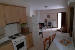 KITCHEN-AND-SITTING-ROOM-KITCHEN-VIEW